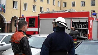 Пожар в заведение евакуира десетки в "Тракия"