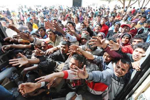 Жестоки санкции: Брюксел ще глобява страните от ЕС с по 250 000 евро за всеки недопуснат бежанец