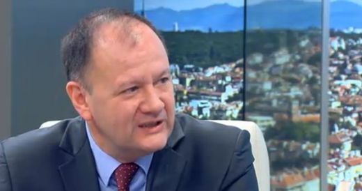 Михаил Миков удари президента в земята