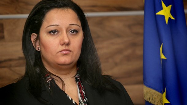 ПЪРВИ РАЗКРИТИЯ! Лиляна Павлова издаде кои министерства със сигурност ще вземе ГЕРБ