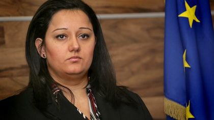 ПЪРВИ РАЗКРИТИЯ! Лиляна Павлова издаде кои министерства със сигурност ще вземе ГЕРБ