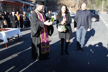 Павлова откри ремонтираните пътища на Пампорово и Превала