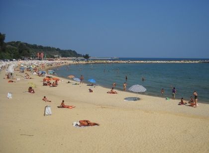 Изпратиха изявени деца от