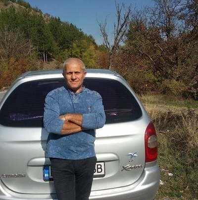 Гласуват днес посмъртна награда за шофьора, който спаси 13 деца