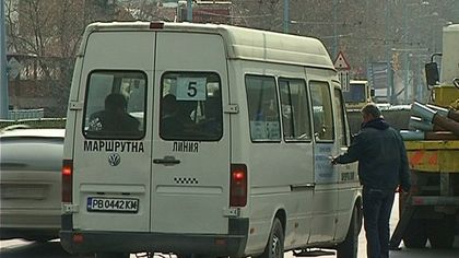 Точат ножа на маршрутките в Пловдив