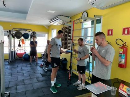 Национал посреща рожден ден в Бразилия