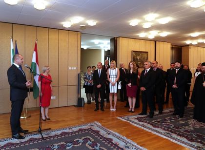 Президентът Румен Радев към българите в Будапеща: С активната си обществена позиция вие сте живата връзка между България и Унгария