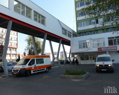 26-годишен мъж се бори за живота си след падане от блок в Бургас