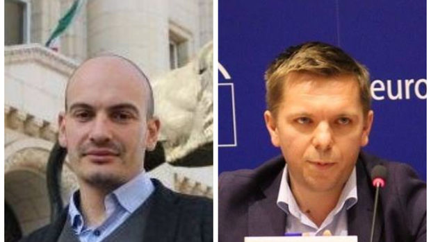 Полицията задържа разследващи журналисти