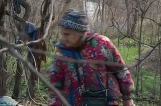 Коледното желание на една възрастна жена - да има дом (ВИДЕО)