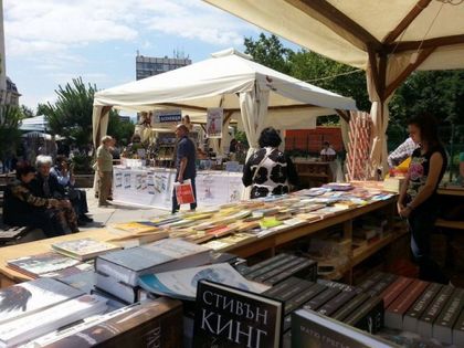Ставаме столица на книгата с