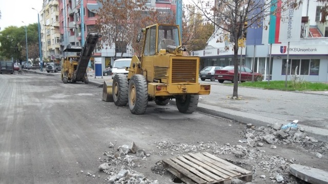 Затварят улици в Кършияка за нови топлопроводи