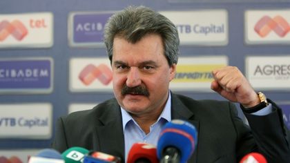 Батков каза кой притежава Левски