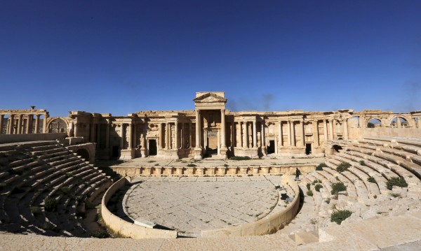Джихадисти разрушили част от Римския амфитеатър в Палмира