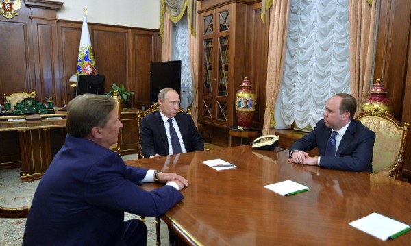 Путин освободи шефа на президентската администрация