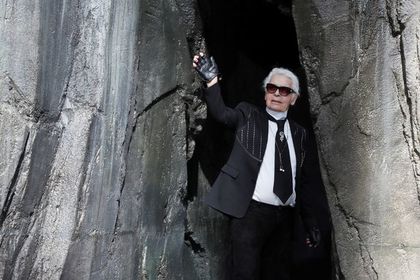 Mirror: Почина знаменитият моден дизайнер на Шанел Карл Лагерфелд