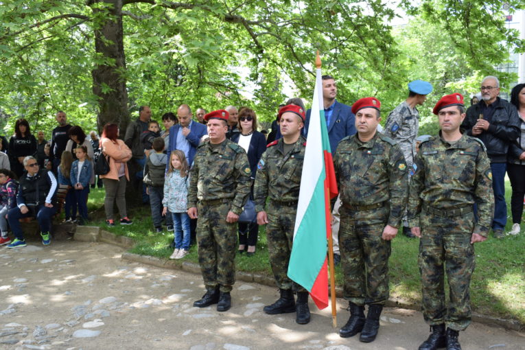 Сандански отбеляза Деня на българската армия и войнска храброст