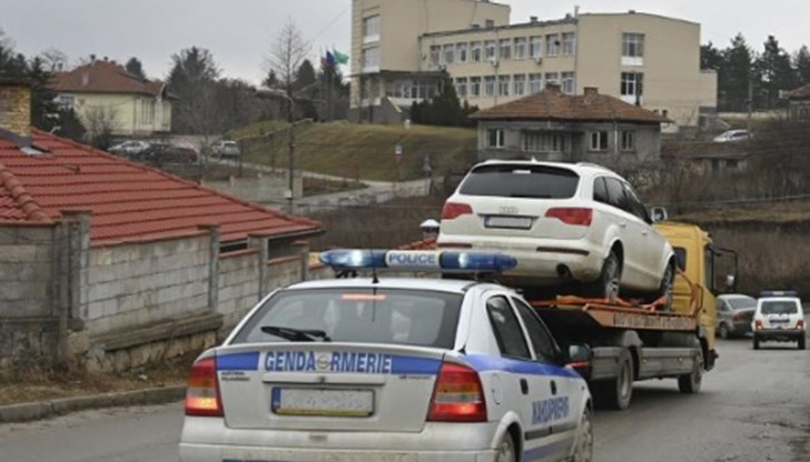 КПКОНПИ прибра луксозно Ауди на измамник от Рус