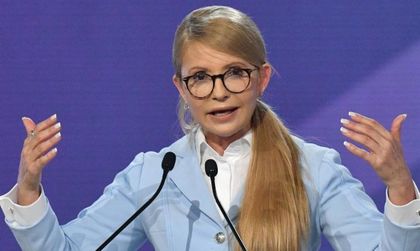 Тимошенко иска властта! Президент на Украйна да е