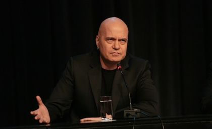 ИЗВЪНРЕДНО! Свалиха Шоуто на Слави!