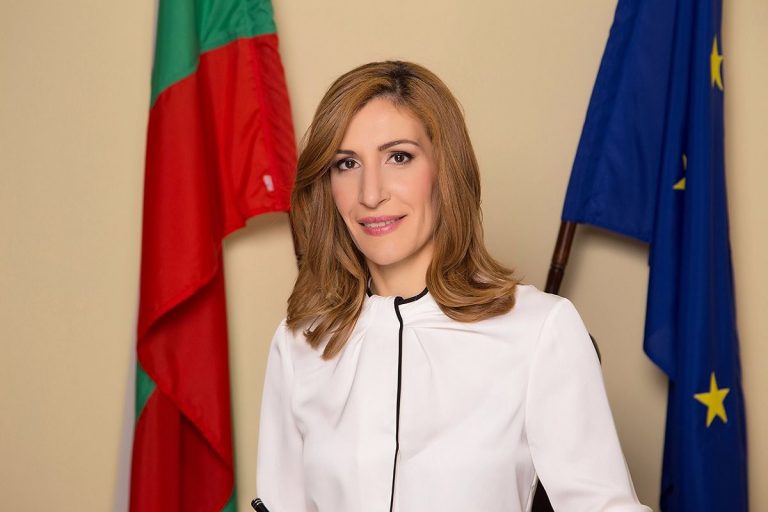 Министър Ангелкова: България трябва да се разпознава като дестинация на четири сезона
