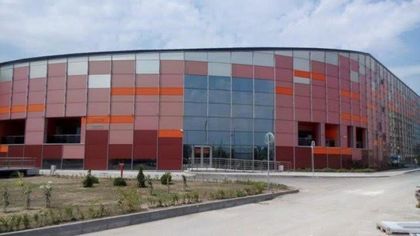 Мистериозна смяна, Колодрума с нов директор
