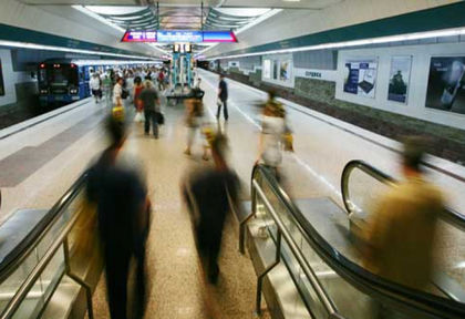 Спират движението по отсечка от метрото в София през уикенда