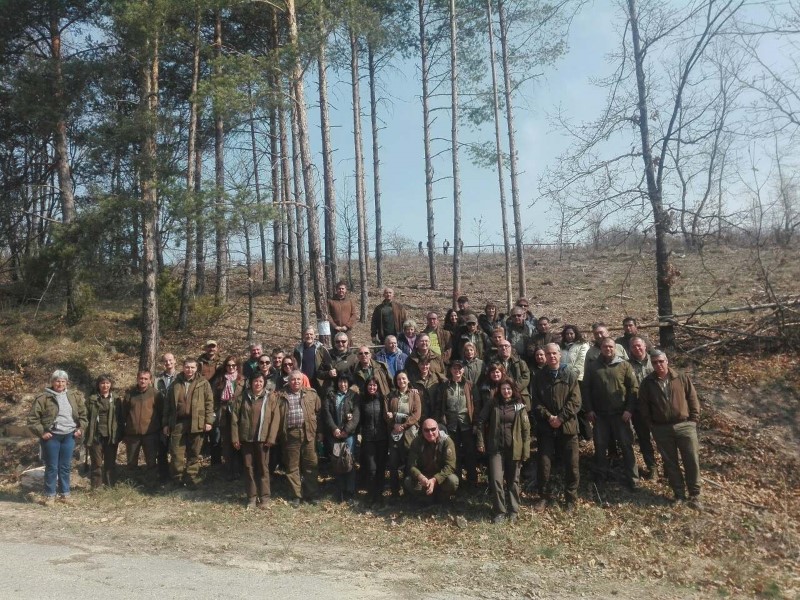 София: Повече от 100 служители на Изпълнителна и регионална агенция по горите и ТП „ДГС Костенец“ се включиха в залесяването в землището на с. Очуша