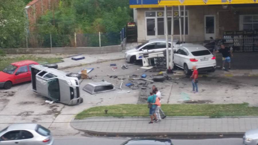 Адска катастрофа в Пловдив! Като по чудо няма жертви СНИМКИ и ВИДЕО