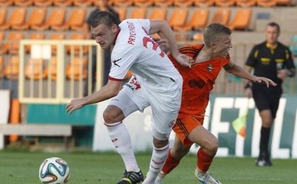 Бивш играч на ЦСКА: Където и да отида, отборът ми фалира