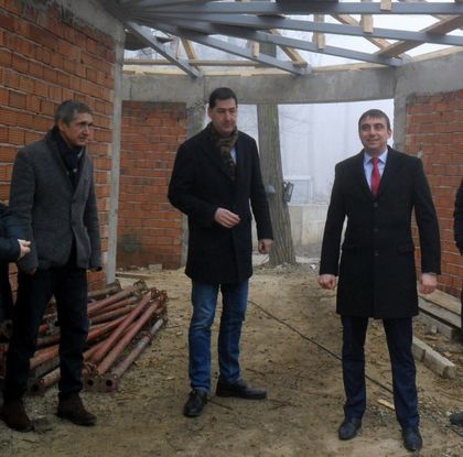 Кметовете, обвинени за зоопарка, запазиха мълчание