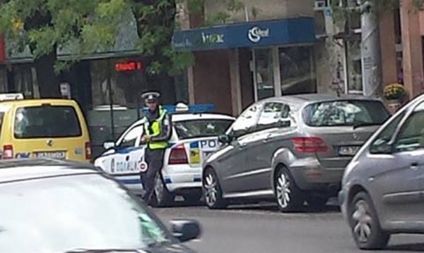 Пловдивчанин: Само в България полицаите се крият и изкачат пред колите! Жалко, много жалко за момчето!