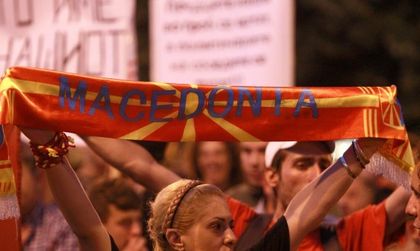Македония избира: Ако стане Северна - към НАТО! Ами ако не?