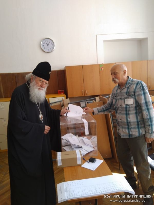Европейски избори 2019: Патриарх Неофит упражни правото си на глас