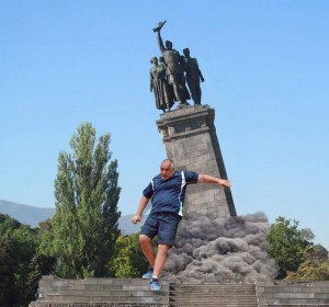Атлантът Борисов спасява вражеската на атлантизма символика в България
