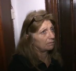 Спецполицаи разбиха вратата на бургаско семейство при издирването на наркопрестъпник