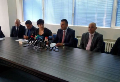 Шефът на полицаите-рекетьори  от Раковски взел 20 бона подкуп, дал по 1000 евро на ортаците си, но изникна нова мистерия!