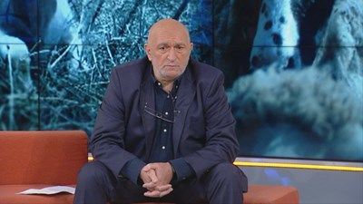 България е държава със статус