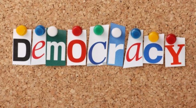 Какво е демокрацията?