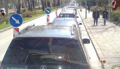 Разбор: Един град в сянка на изборите