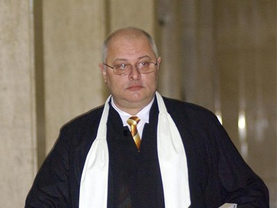 Уволниха скандален съдия за мудно правосъдие