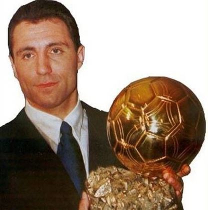 21 години от
