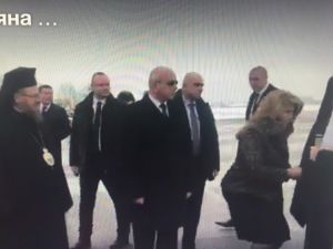 Кирливите (к)ризи на руското попско попечителство