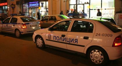 Полицаи заловиха арменец с два пистолета след нощно преследване по улиците на Пловдив