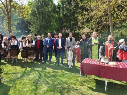 Европейски избори 2019: Кандидатът на евродепутат от ГЕРБ Андрей Ковачев взе участие в откриването на фолклорен фестивал в Кнежа