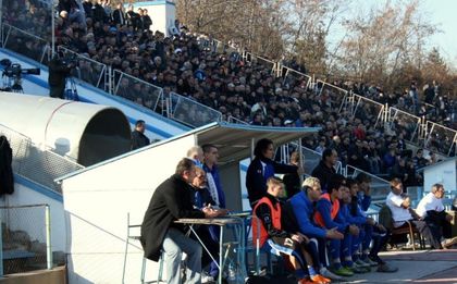 Френски защитник подписа със Спартак Плевен