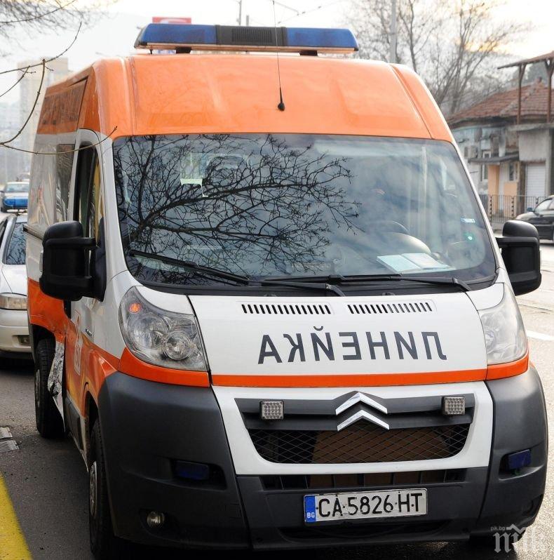 Мъж е в болница във Варна със сериозни наранявания след катастрофа