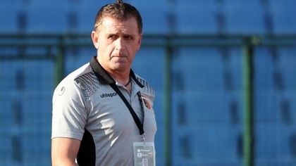 Крушарски: Няма да сменям Акрапович, преследваме Купата
