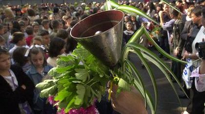 Отново на училище! Днес стартира новата учебна година