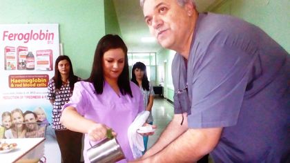 В асеновградската болница отпразнуваха Бабинден, 3 бебета проплакаха за празника